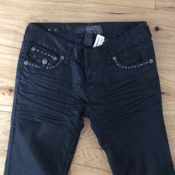 SOLD - Picture 4 of 5